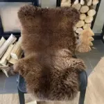 Naturbraunes Dekorfell