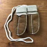 Babyhandschuhe aus Lammfell