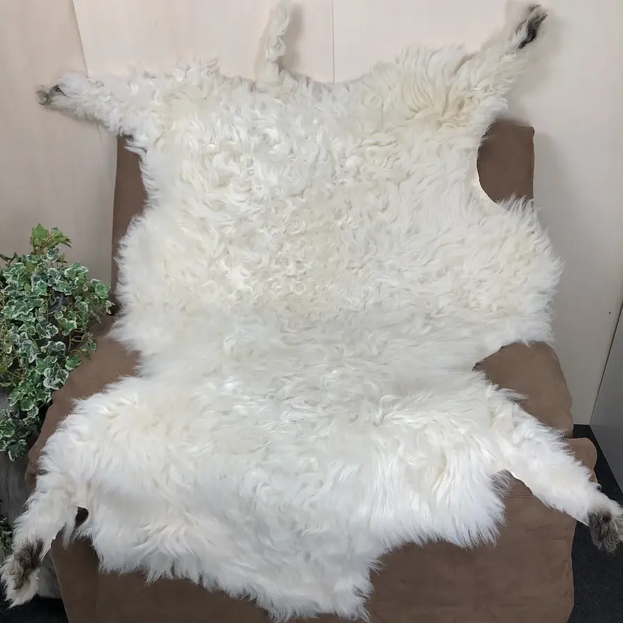 Valais Blacknose Sheepskin, Large